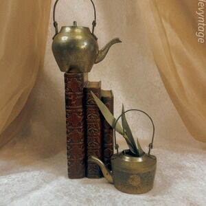 Brass Pair of Mini Teapots / Tea Kettles‎